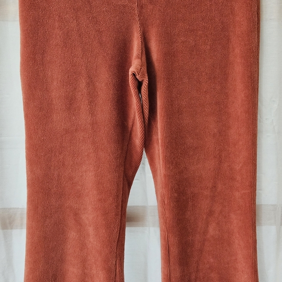 📌136 AMERICAN EAGLE AHH-MAZINGLY SOFT HIGH RISE KNIT FLARE WOMEN'S SIZE SMALL - Picture 5 of 7
